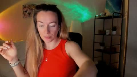 Snapshot of save_the_qween chatting on November 2025 06:12:01 AM save the qween online show from November 2025 06:12:01 AM