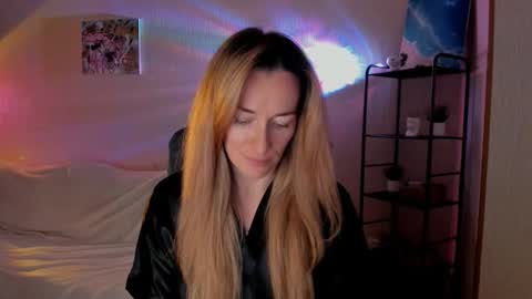 Snapshot of save_the_qween chatting on November 2025 10:32:02 AM save the qween online show from November 2025 10:32:02 AM