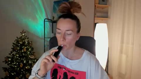 save the qween online show from December 2025 12:35:02 PM