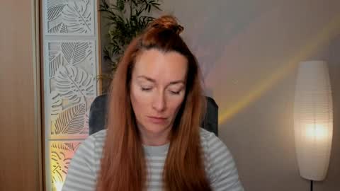 Snapshot of save_the_qween chatting on April 2026 08:29:02 AM save the qween online show from April 2026 08:29:02 AM