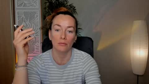 Snapshot of save_the_qween chatting on April 2026 07:02:01 AM save the qween online show from April 2026 07:02:01 AM