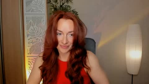 Snapshot of save_the_qween chatting on May 2026 11:28:01 AM save the qween online show from May 2026 11:28:01 AM