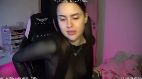 Naomi online show from March 2026 04:44:02 PM