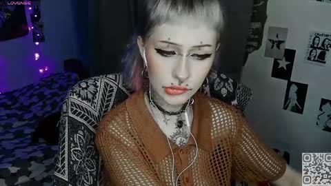 Snapshot of say_mary chatting on April 2026 01:03:01 AM pronoun she. name Mary. age 21. online show from April 2026 01:03:01 AM