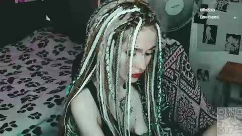 Snapshot of say_mary chatting on June 2026 02:28:02 PM pronoun she. name Mary. age 21. online show from June 2026 02:28:02 PM