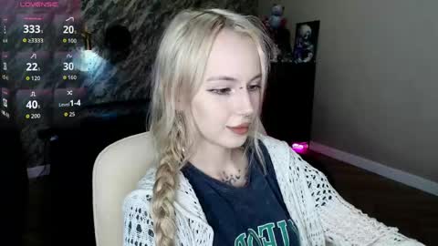 Snapshot of saykoblade chatting on April 2026 03:12:01 AM Anges online show from April 2026 03:12:01 AM