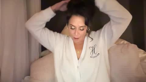 Good Girls Say Please...and Thank You online show from January 2025 06:55:02 AM