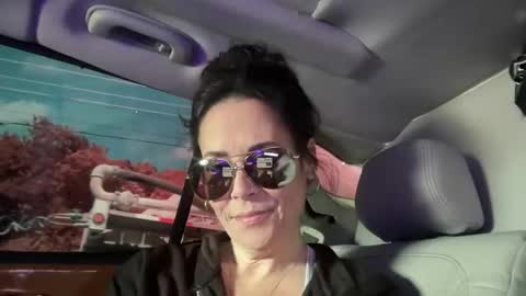 Good Girls Say Please...and Thank You online show from February 2026 04:40:02 PM