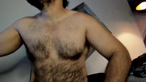 Snapshot of sbastone_muscle chatting on September 2025 01:04:01 PM sebastian muscleman daddy the better latin lover online show from September 2025 01:04:01 PM