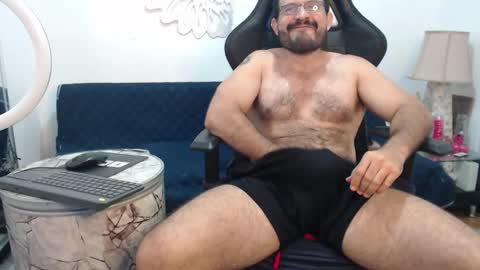 Snapshot of sbastone_muscle chatting on February 2026 03:11:02 PM sebastian muscleman daddy the better latin lover online show from February 2026 03:11:02 PM