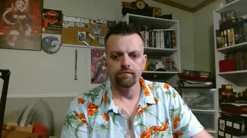 Snapshot of scarecrow2wm chatting on November 2025 02:44:02 AM Kent Clark online show from November 2025 02:44:02 AM