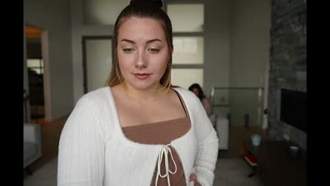 Snapshot of scarlajade chatting on January 2025 10:20:02 PM scarlajade online show from January 2025 10:20:02 PM