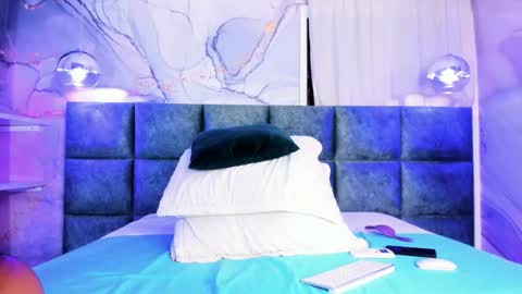 Snapshot of scarleett22 chatting on September 2025 11:53:02 AM Scarleet online show from September 2025 11:53:02 AM