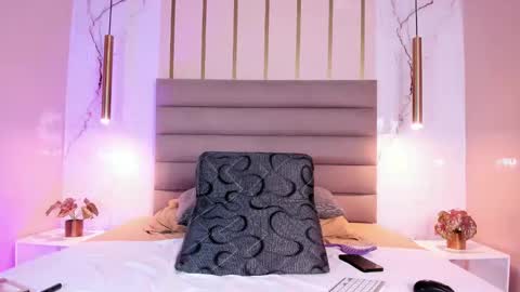 Snapshot of scarleett22 chatting on October 2025 11:55:02 AM Scarleet online show from October 2025 11:55:02 AM