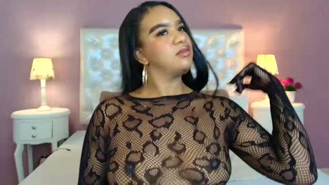 Snapshot of scarleett_fox_ chatting on September 2025 02:17:01 AM Scartlett online show from September 2025 02:17:01 AM