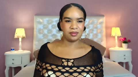Snapshot of scarleett_fox_ chatting on October 2025 12:28:02 AM Scartlett online show from October 2025 12:28:02 AM