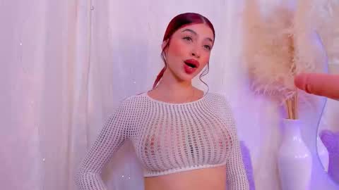 Snapshot of scarleett_jones chatting on November 2025 09:21:02 PM scarleett jones online show from November 2025 09:21:02 PM