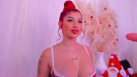 Snapshot of scarleett_jones chatting on December 2025 09:20:01 PM scarleett jones online show from December 2025 09:20:01 PM