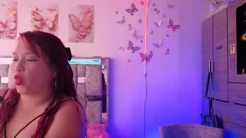 Snapshot of scarlet1421 chatting on May 2026 09:32:02 PM scarlet online show from May 2026 09:32:02 PM