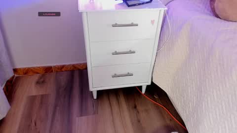 scarlet hill online show from December 2024 05:44:01 PM