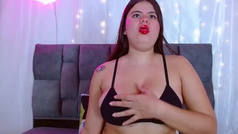 Snapshot of scarlet_sexy12 chatting on May 2026 02:25:01 PM scarlet_sexy12 online show from May 2026 02:25:01 PM