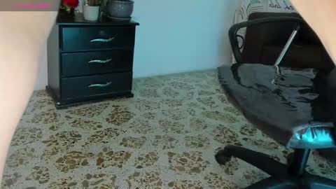 SCARLET online show from September 2025 04:56:01 AM