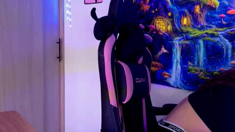 Snapshot of scarletblaze_ chatting on January 2026 06:46:02 PM Scarlet online show from January 2026 06:46:02 PM