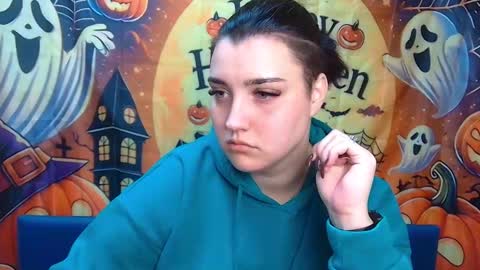 ScarletCargo online show from November 2025 06:14:01 AM