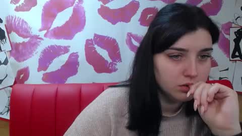 ScarletCargo online show from November 2025 06:39:03 AM