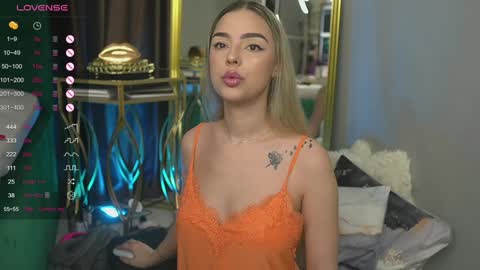 Scarlet online show from January 2025 11:34:02 PM