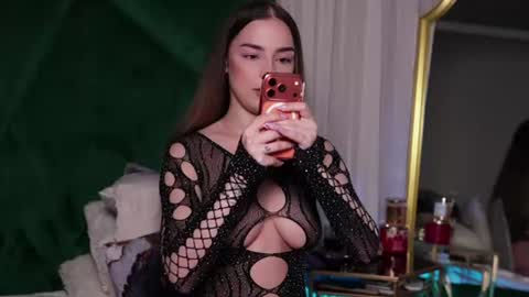 Snapshot of scarletcolesx chatting on June 2026 10:00:02 PM scarletcolesx online show from June 2026 10:00:02 PM