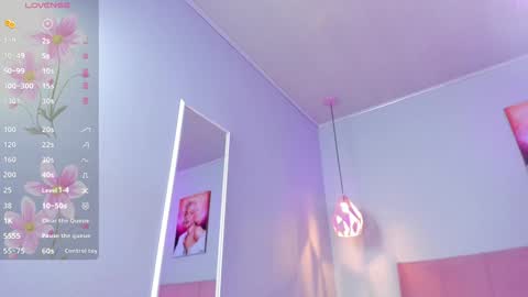 Scarlet  online show from January 2025 10:25:02 AM