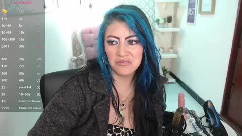 Snapshot of scarleth_bluee chatting on February 2025 03:03:01 AM Scarleth online show from February 2025 03:03:01 AM