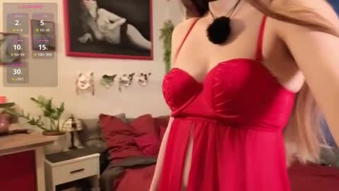 Snapshot of scarletkitsunya chatting on January 2026 02:23:01 PM Scarlett online show from January 2026 02:23:01 PM