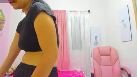 Scarletliz online show from February 2025 11:55:01 AM