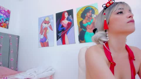 Scarletliz online show from December 2025 07:43:01 PM