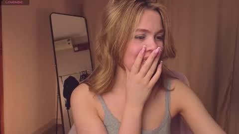 Snapshot of scarletmarney chatting on March 2026 03:12:01 AM scarletmarney online show from March 2026 03:12:01 AM