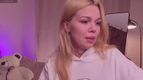 scarletmarney online show from May 2026 03:12:01 AM