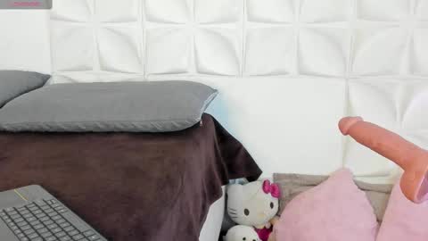 Scarlett online show from September 2025 03:33:02 AM