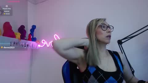 Scarlett online show from November 2025 12:05:02 PM