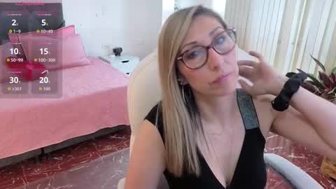 Scarlett online show from November 2025 11:42:01 AM