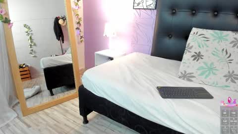 Scarlett online show from September 2025 11:22:02 AM