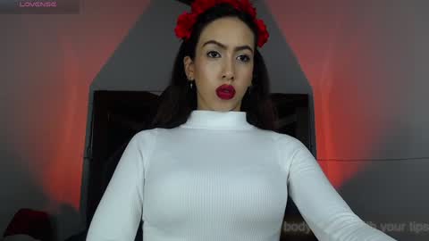 Snapshot of scarlett_buttock chatting on December 2024 12:57:02 PM Scarlett online show from December 2024 12:57:02 PM