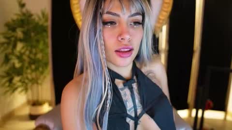 Scarlett Collins online show from October 2025 01:06:01 AM