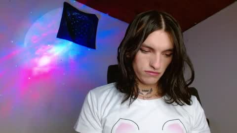 Snapshot of scarlett_crastrawberry chatting on April 2026 01:58:01 AM scarlet online show from April 2026 01:58:01 AM