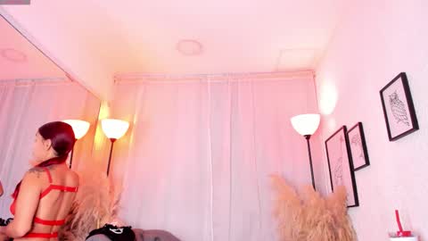 Snapshot of scarlett_johs chatting on October 2025 12:04:02 PM Scarlett Johs online show from October 2025 12:04:02 PM