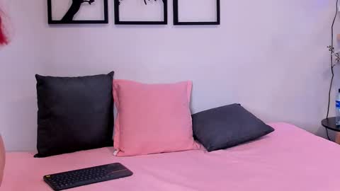 Snapshot of scarlett_johs chatting on October 2025 09:56:02 AM Scarlett Johs online show from October 2025 09:56:02 AM