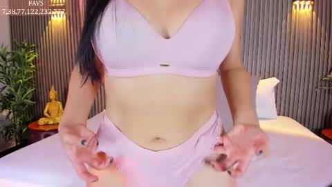 Snapshot of scarlett_model_ chatting on July 2026 11:07:02 PM Mon to Sat 545pm to 1030pm col online show from July 2026 11:07:02 PM