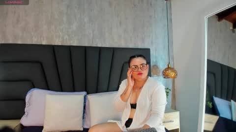 Snapshot of scarlett_monroe_1 chatting on October 2025 11:35:01 AM scarlett_monroe_1 online show from October 2025 11:35:01 AM
