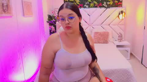 scarlett montoya  online show from October 2025 11:22:02 AM
